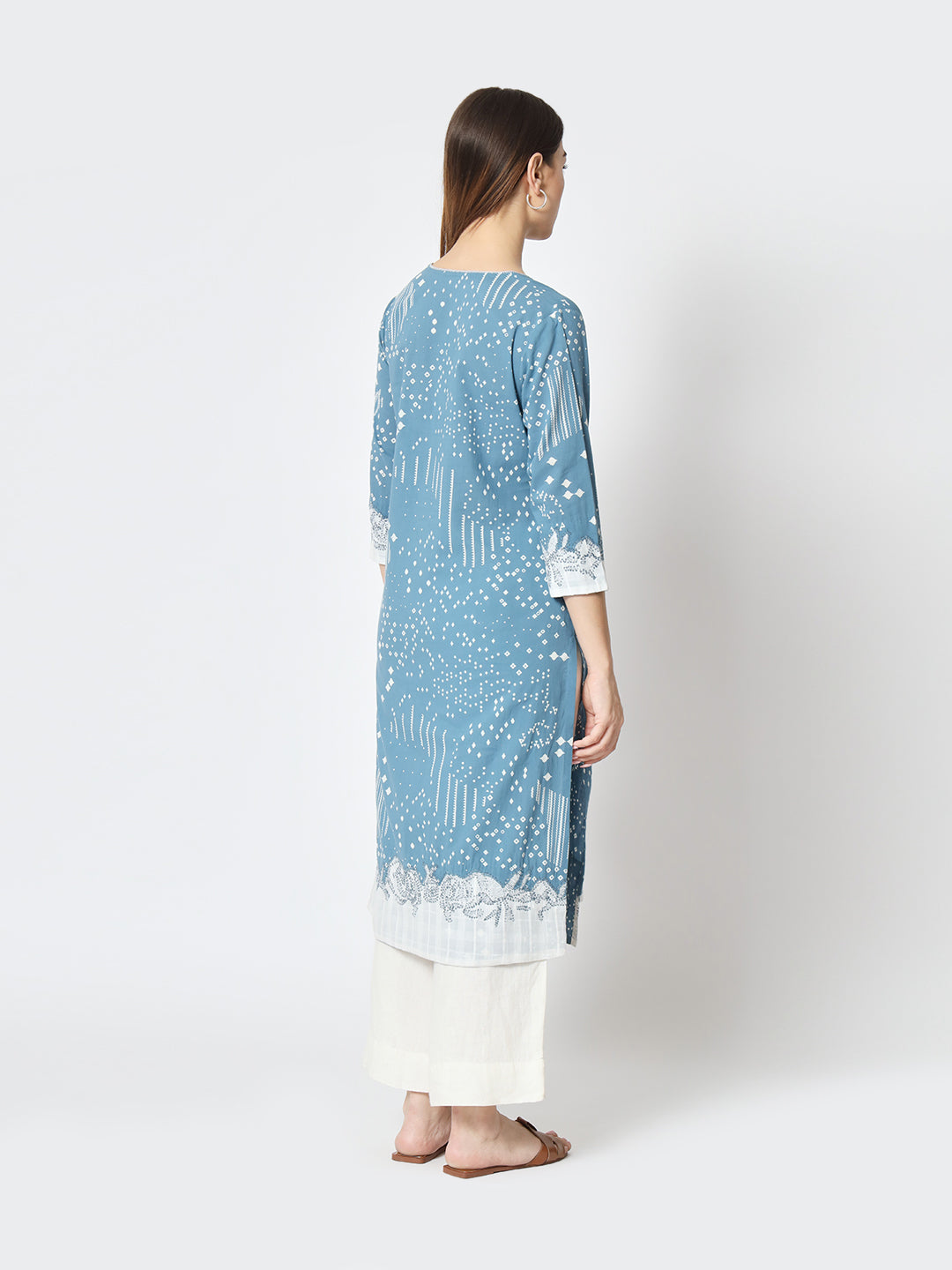 Embroidered 'Sitaare' Straight Kurta